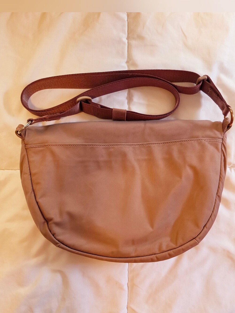 Lululemon All Night Festival Bag 5L in Twilight Rose - Picture 3 of 4